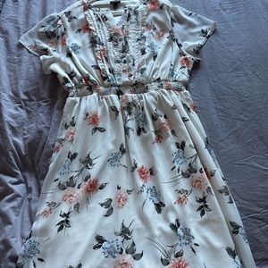 Torrid floral Knee length dress